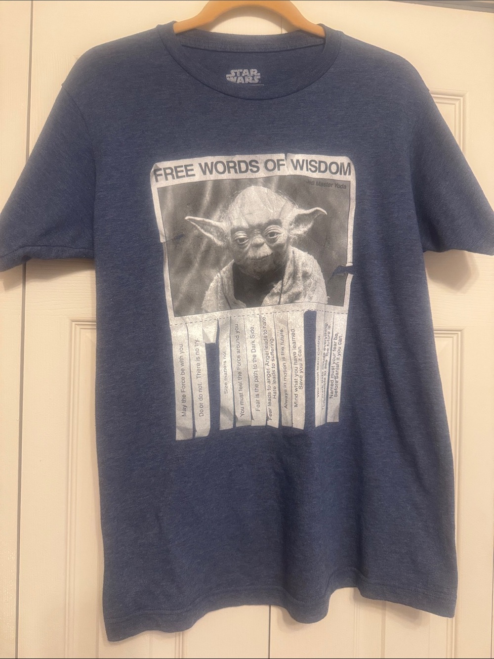 Star Wars Yoda 'Free Words of Wisdom' Graphic Tee
